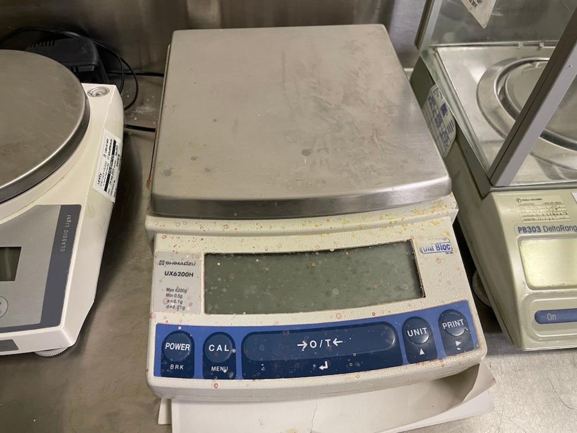 (3) METTLER TOLEDO AND SHIMADZU LAB SCALES - Image 3 of 4