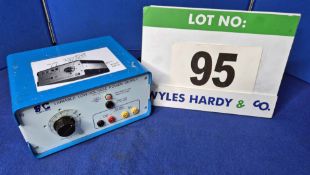 A SCIENTIFIC AND CHEMICALS Variable Low Voltage Power Supply