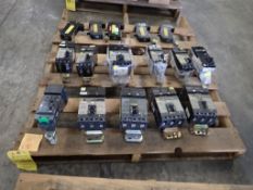 Lot of Assorted Square D Circuit Breakers