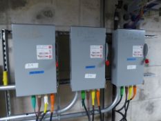 Lot of (3) Eaton 200A Heavy Duty Safety Switches