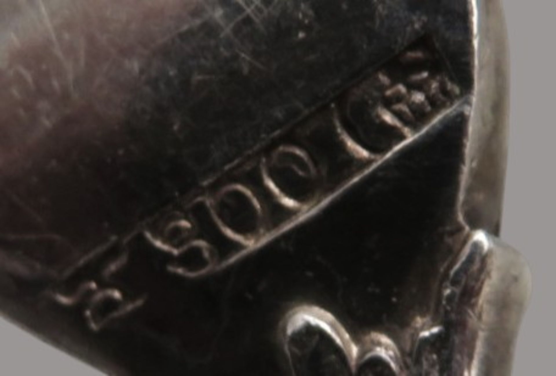 2 Vorlegegabeln, Silberschmiede Wilkens, Silber 800/000, punziert, 58 g, Etui, l 19,5 cm. - Bild 2 aus 2