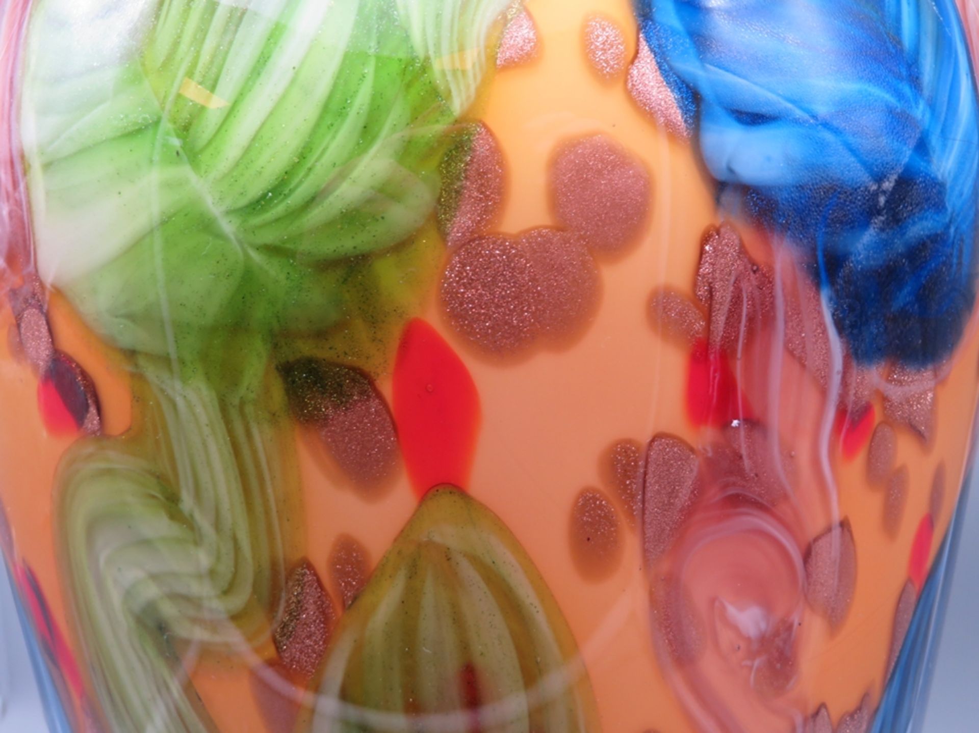 Dekorative Vase, Italien, Murano, dickwandiges Glas mit farbigen und Goldeinschmelzungen, h 39 cm,  - Bild 2 aus 2