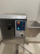 Used Mobius MBX Bucker. Model MBX Bucker.