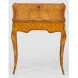 Bureau de Pente im Louis XV-Stil