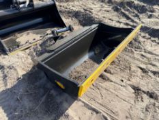 NEW TROJAN 42IN. TILTING BUCKET EXCAVATOR BUCKET 45mm pins fits to: Cat 305, 305.5, Komatsu