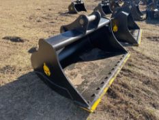 NEW TROJAN 72IN. CLEAN UP BUCKET EXCAVATOR BUCKET 80mm pins fits to: Cat 320/321/323, Hyundai R210,