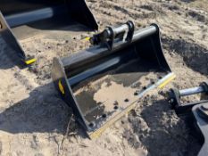 NEW TROJAN 42IN. CLEANING BUCKET EXCAVATOR BUCKET 45mm pins fits to: Cat 305, 305.5, Komatsu