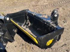 NEW TROJAN 48IN. TILTING BUCKET EXCAVATOR BUCKET 50mm pins fits to: Cat 307/308, Komatsu PC78/88,