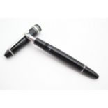 Montblanc Meisterstuck Black Fountain Pen 14ct White Gold Nib Writing -