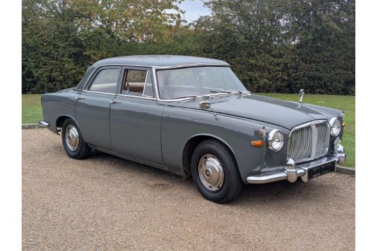 Make & Model:Rover , P5 Colour:Grey cc:2995 MoT:2026-01-09 Fuel Type ...