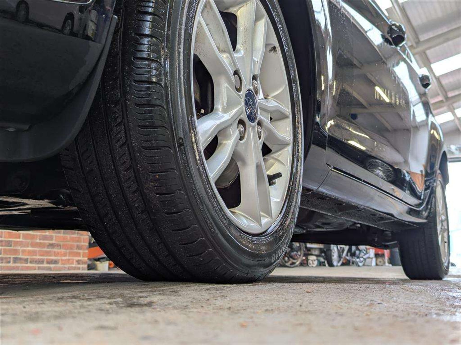 2016 FORD FIESTA ZETEC TURBO - Image 32 of 56