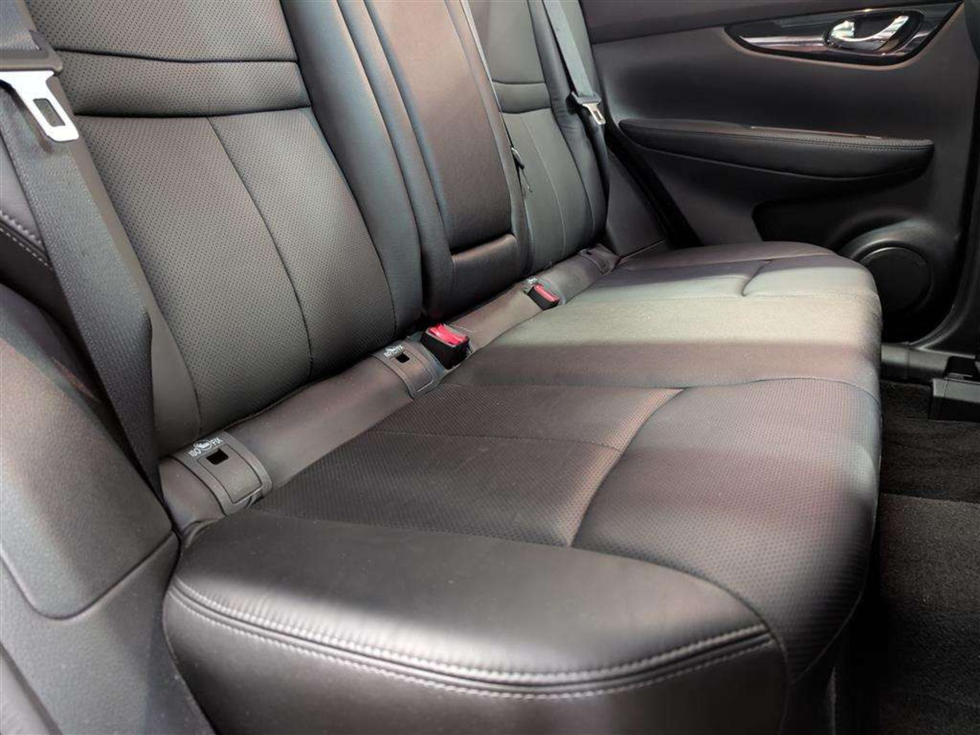 2016 NISSAN QASHQAI TEKNA DCI - Image 17 of 29