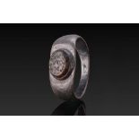 ROMAN AGATE INSCRIBED INTAGLIO IN SILVER RING