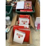 A LARGE ASSORTMENT OF ARSENAL FOOTBALL CLUB MAGAZINES AND FOLDERS