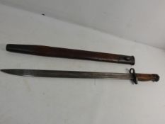 A WORLD WAR I 1907 PATTERN BAYONET AND SCABBARD, 43.5CM BLADE STAMPED WILKINSON WITH VARIOUS PROOF