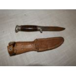 A SHEFFIELD MADE BOWIE KNIFE AND SCABBARD, 10CM BLADE, LENGTH 21CM