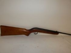 A BSA CADET .177 CALIBRE AIR RIFLE, 38CM BARREL, LENGTH 96CM