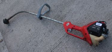 A SOVEREIGN STRIMMER NO VAT