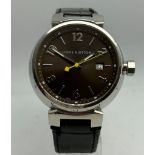 A GENTLEMAN'S LOUIS VUITTON TARRIBOUR WRIST WATCH, 40 MM, WORKING AT TIME OF CATALOGING