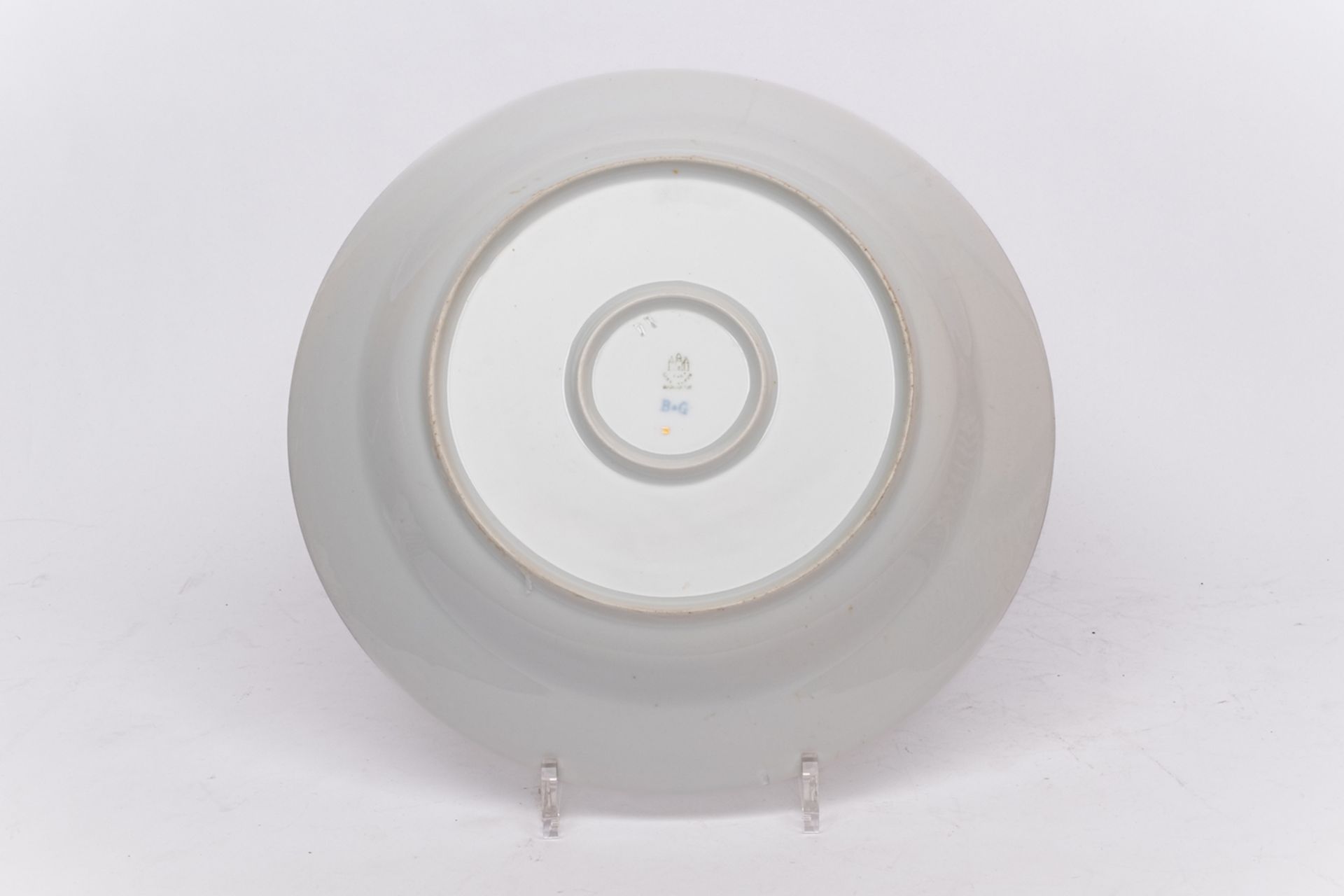 Serviceteile, 15-tlg., Bing & Gröndahl, bunte Blumen, Goldrand: 5 Suppenteller, 6 Speiseteller, Dec - Bild 3 aus 14