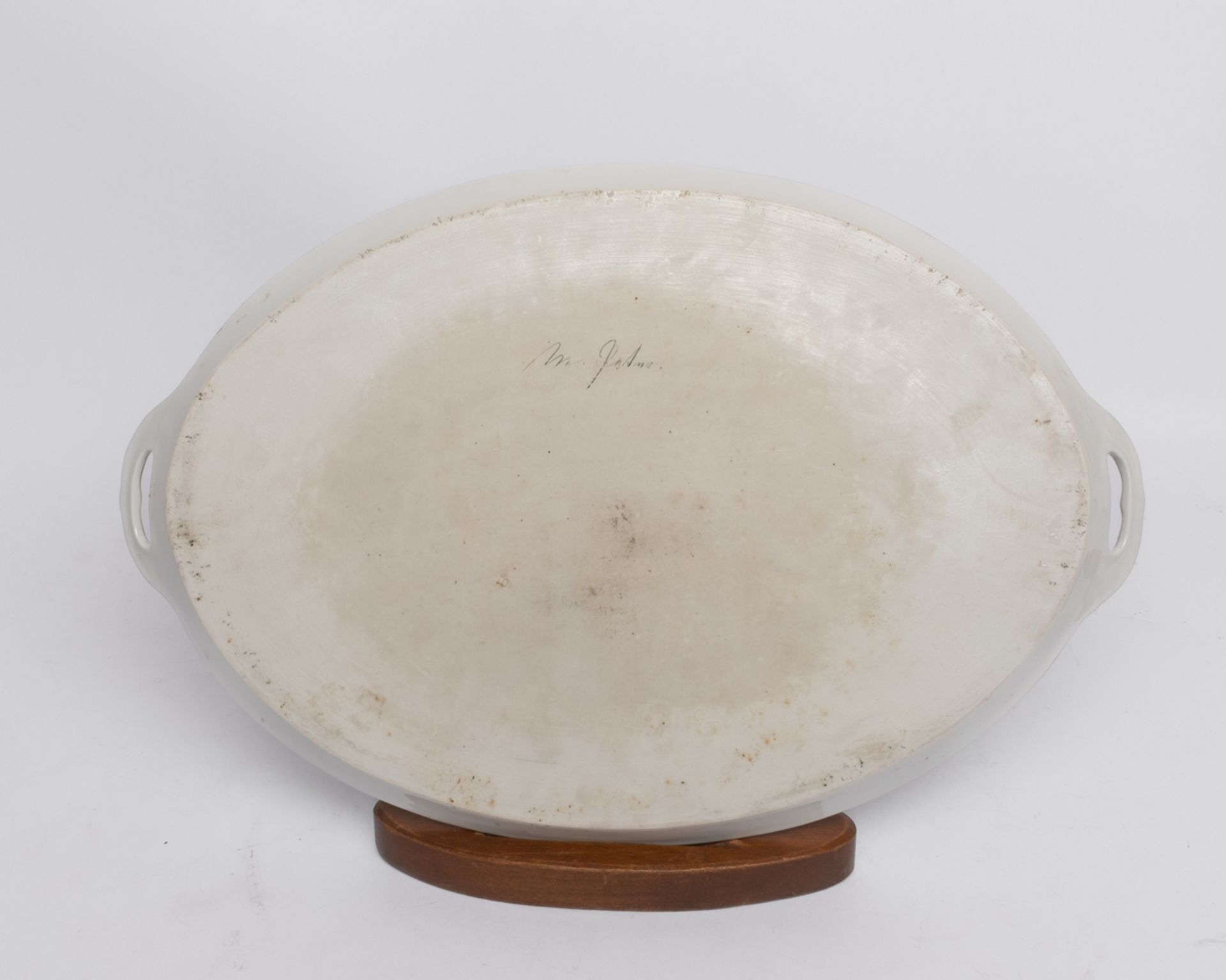 Porzellantablett, "Zu Weihnachten 1876", 19. Jh., ungemarkt, oval, mit zwei Handhaben, grüngrundige - Bild 2 aus 2