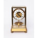 Tischuhr, "Atmos Prestige", Jaeger LeCoultre, Schweiz, 1980er Jahre, auf Plakette nummeriert 1576 (