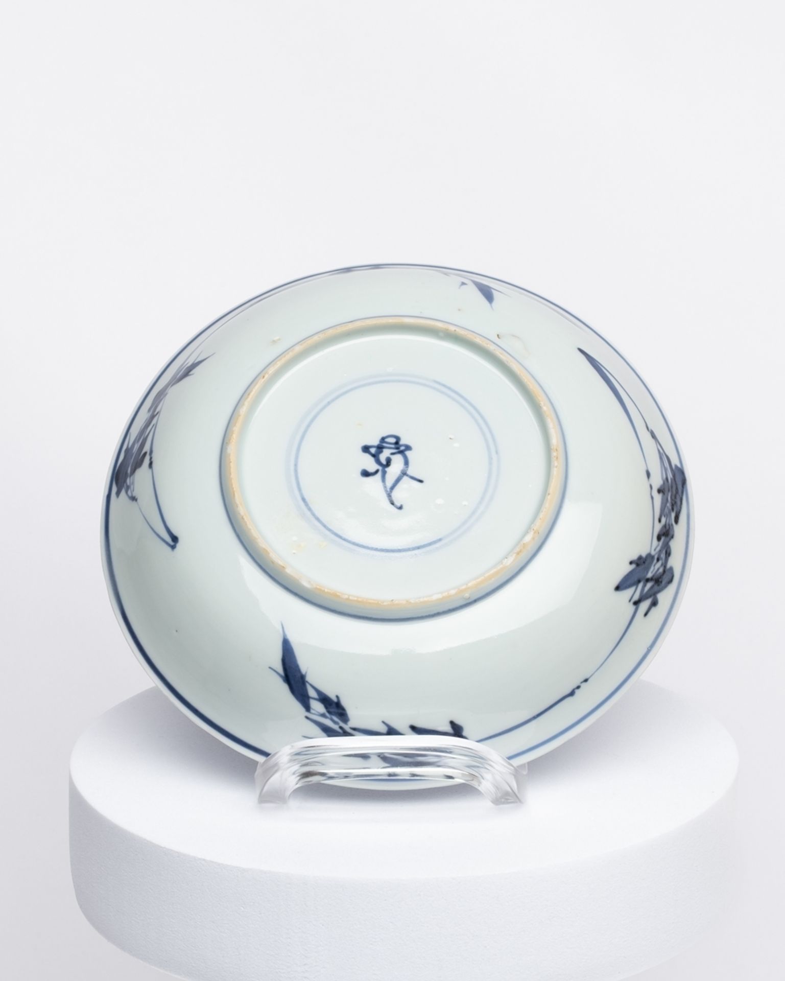 Schale, China, Kangxi, 1662-1722, Porzellan, blau-weißer Dekor mit Fasan auf einem Felsen, Päonien  - Bild 2 aus 2