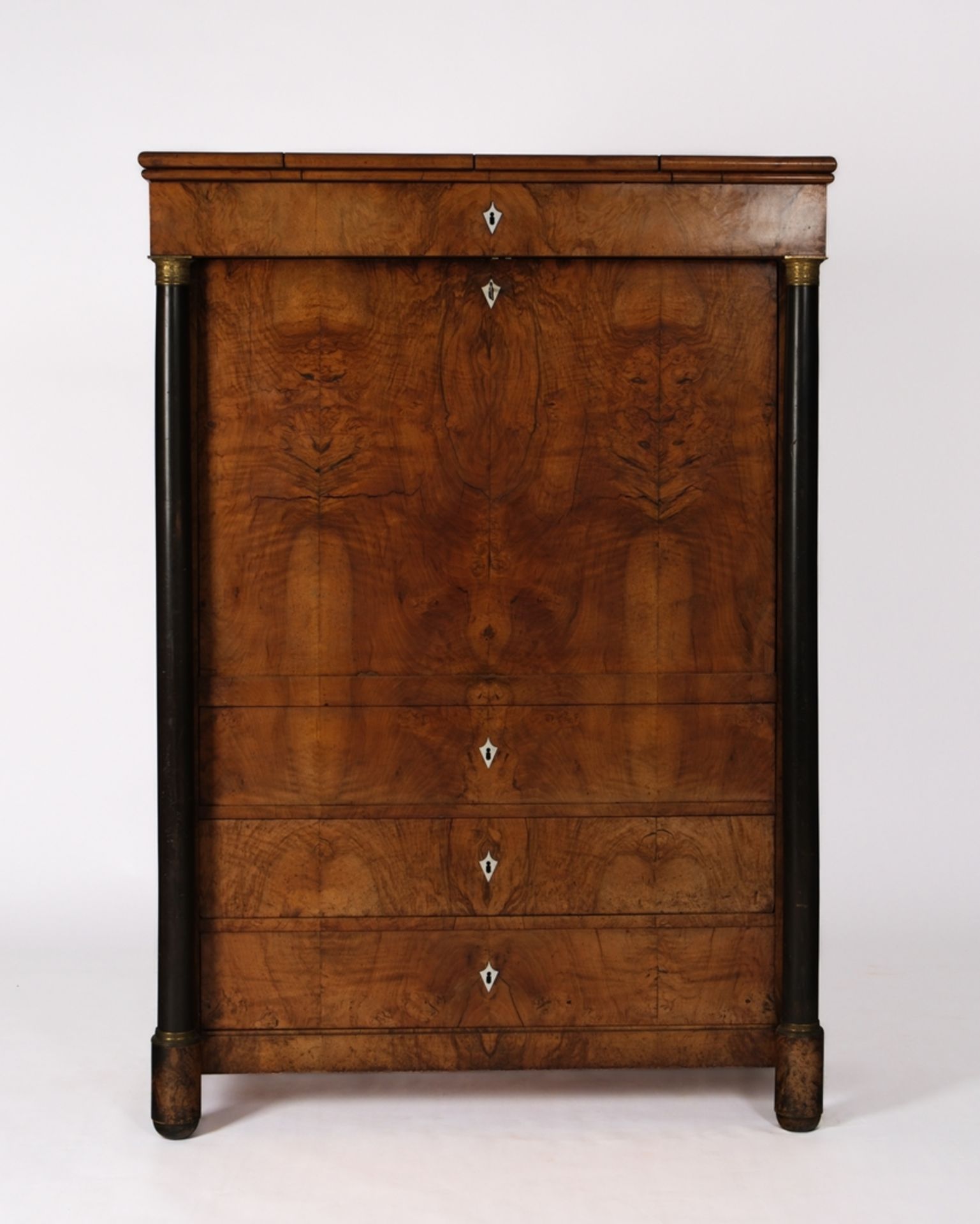 Sekretär, Biedermeier, süddeutsch, um 1815/20, einteiliger Korpus mit Fallklappe über drei Schüben,