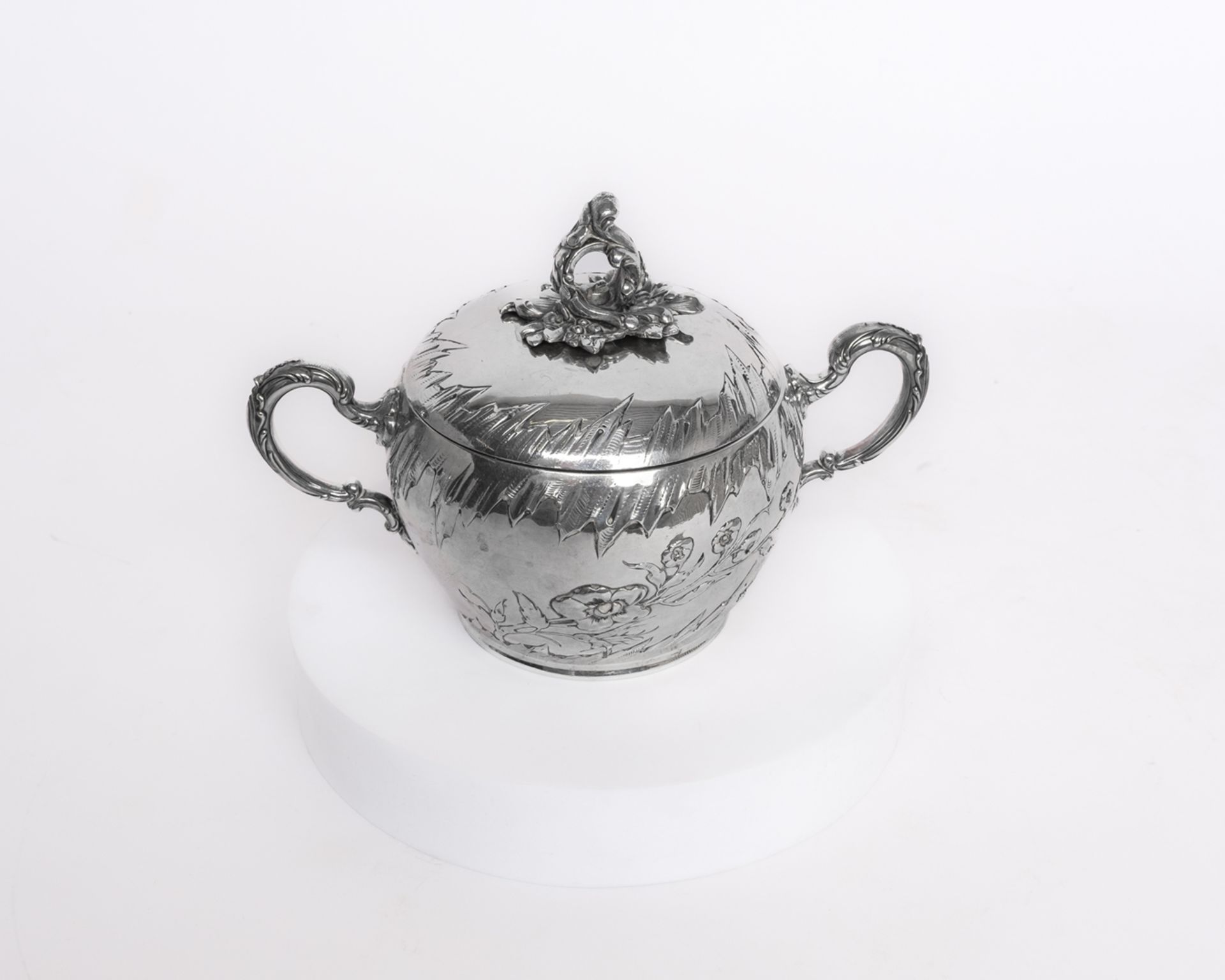 Teekanne, Sahnegießer, Zuckerdose, Tablett, Silber 800, Wilkens, teils innen vergoldet, gelappt und - Bild 2 aus 5