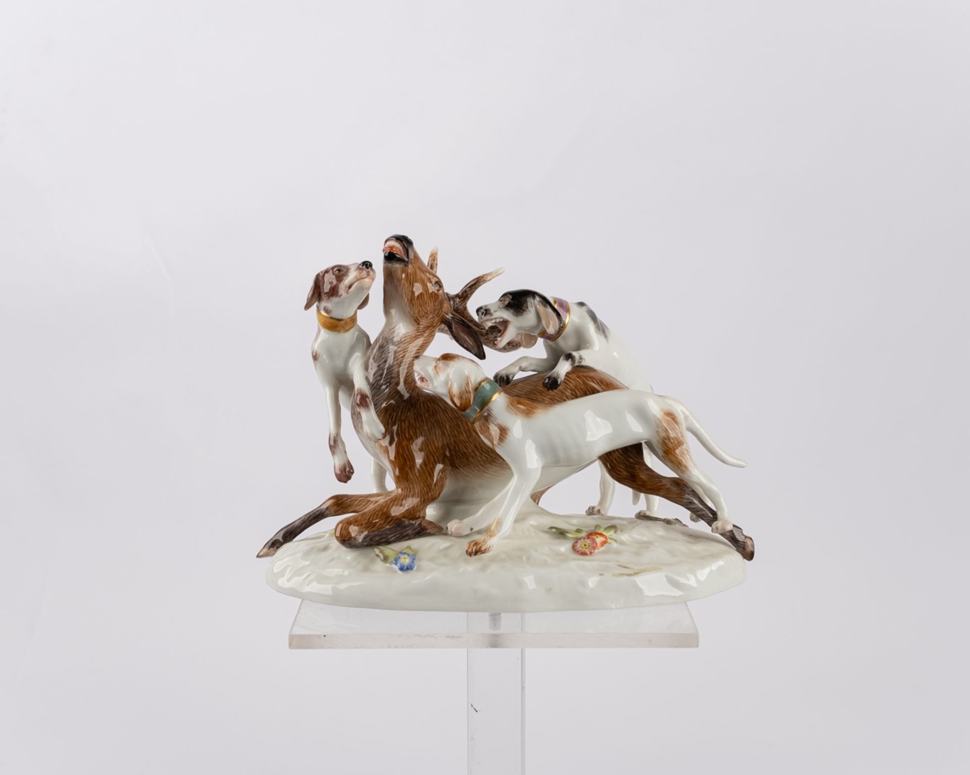 Porzellangruppe, "Hirschhatz", Meissen, Schwertermarke, 1. Wahl, Modellnummer 78677, polychrom und 