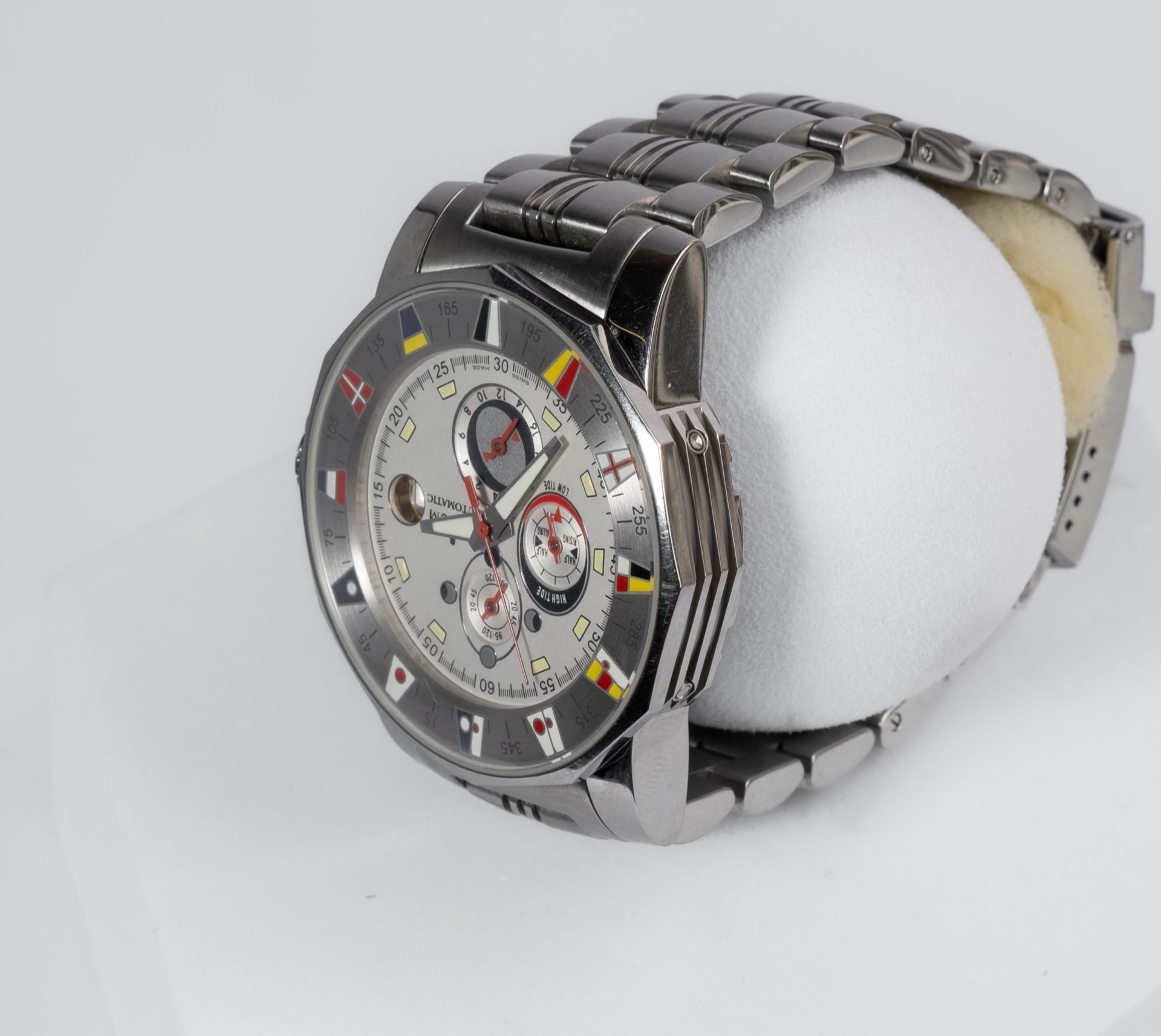 Corum Admiral's Cup "Tide", Ref. 977.630.20, Automatik, Gehäuse und Gliederarmband in Stahl, weißes