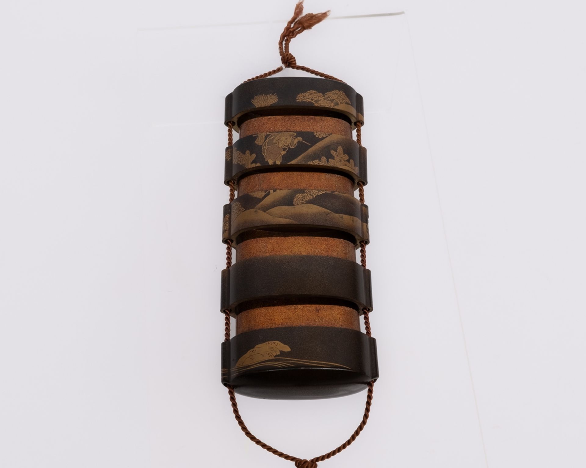 Konvolut 2 Inrō, Japan, spätes 19. Jh., beide Inrō je fünf-teilig, 1x Darstellung einer hügeligen F - Bild 2 aus 3