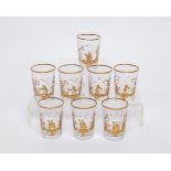 8 Bechergläser, 19./20. Jh., farbloses Kristallglas, goldgemalter Rokokodekor, Goldrand, konisch Fo