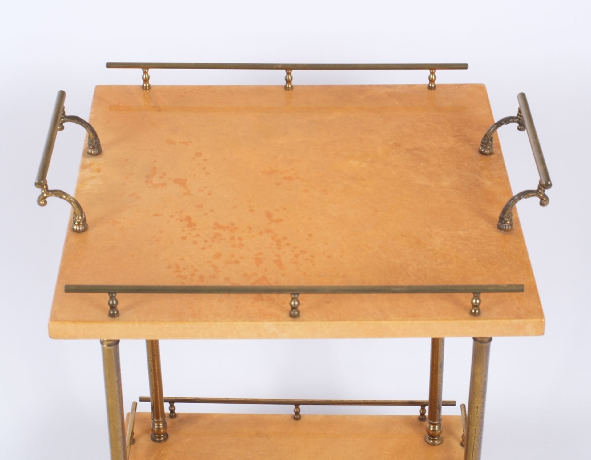 Bar- oder Servierwagen, Aldo Tura (1909 - 1963), Italien, 1960er Jahre, zwei cremefarbene quadratis - Bild 2 aus 2