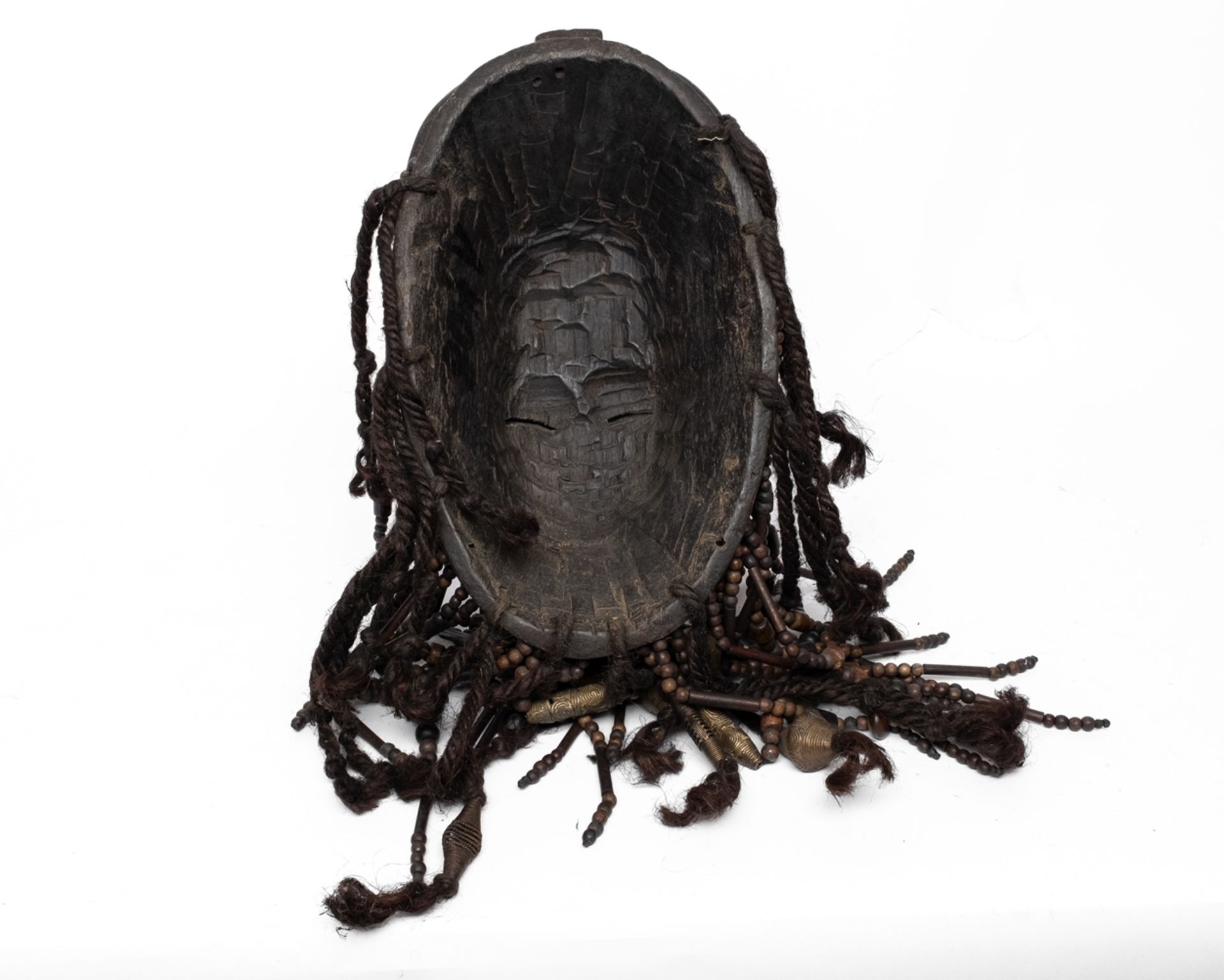 Konvolut 4 Tanzmasken, Baule, Elfenbeinküste, Puno, Gabun, Afrika, Holz, in Brauntönen verschieden  - Bild 3 aus 9