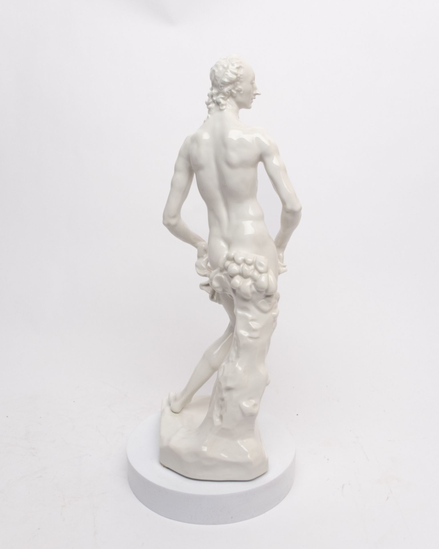 2 Porzellanfiguren, "Apollo", "Daphne", KPM Berlin, Weißporzellan, Modellentwurf von Paul Scheurich - Bild 5 aus 11