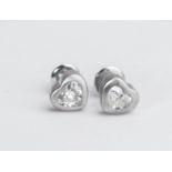 Paar Ohrstecker, 18kt Weißgold, 2 Diamanten, Herzschliff, zus. ca. 1.00 ct., vs2, ca. 3.1 g