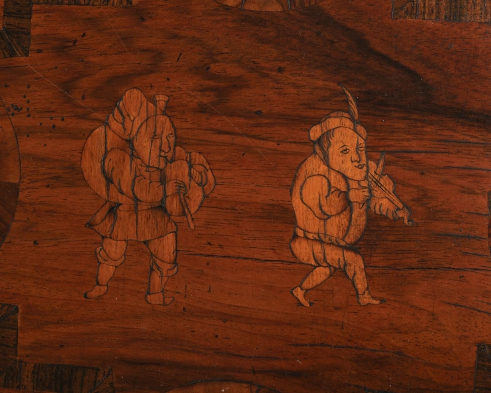 Barocker Schrägklappensekretär, vermutlich norddt., 2. Hälfte 18. Jh., Nussbaum u.a. furniert auf W - Bild 7 aus 8