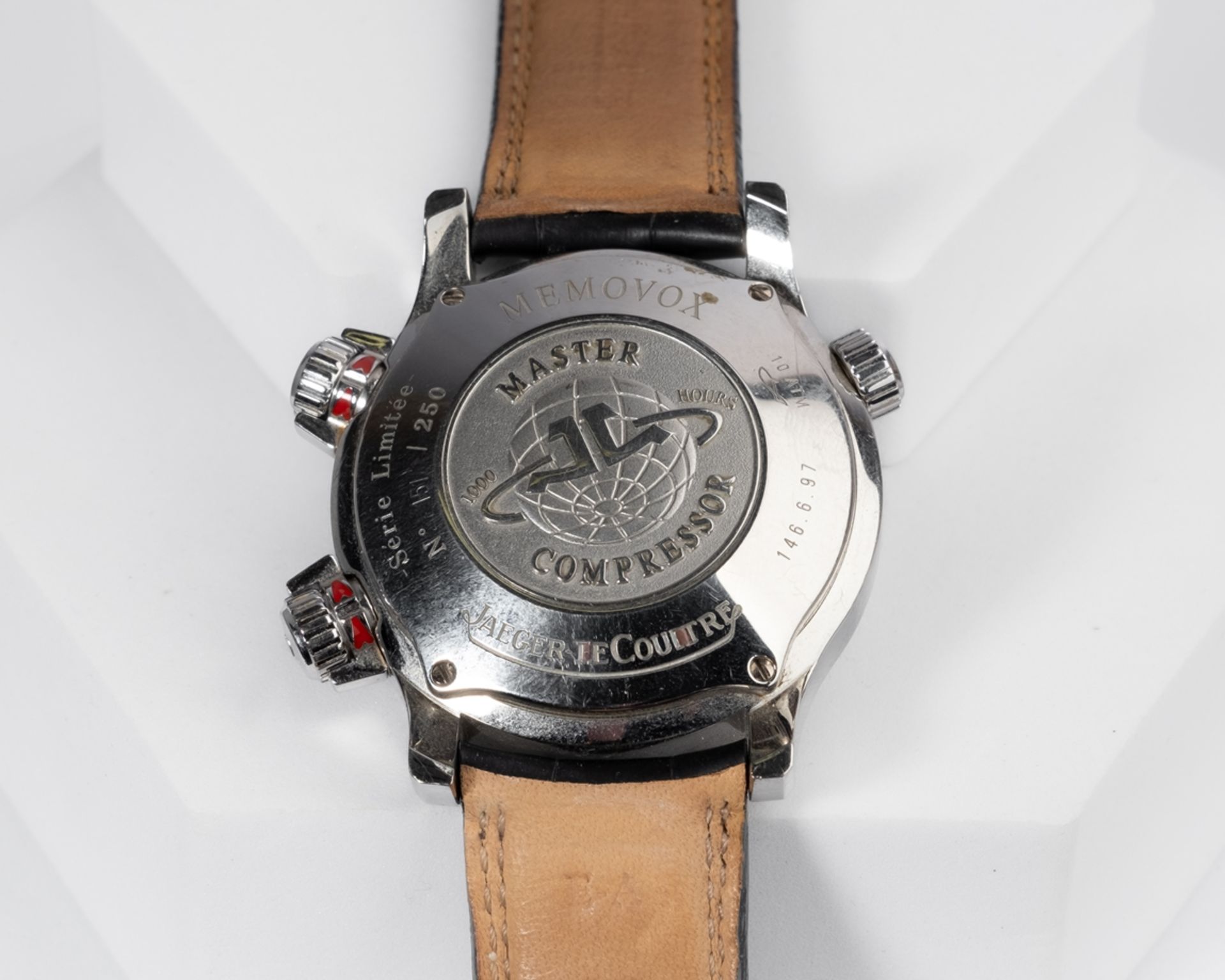 Jaeger LeCoultre Memovox Master Compressor, Ref. 146.6.97, No. 151 / 250, Gehäuse in 950 Platin mit - Bild 3 aus 3