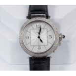 Cartier Pasha mit Diamantlünette, Ref. 2727, Gehäuse in 18kt Weißgold, rundes Gehäuse auf der Lünet