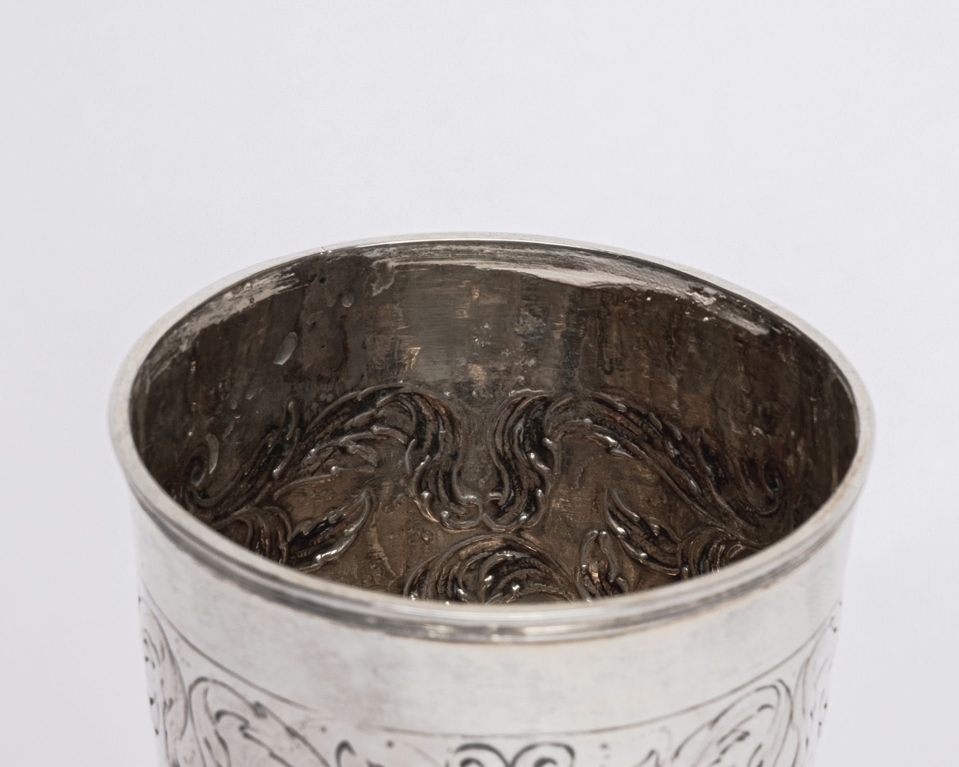 Kugelfußbecher, Silber 12-lötig, Görlitz, um 1717-1741, Stadtmarke, Meistermarke IFB (Johann Friedr - Bild 4 aus 4