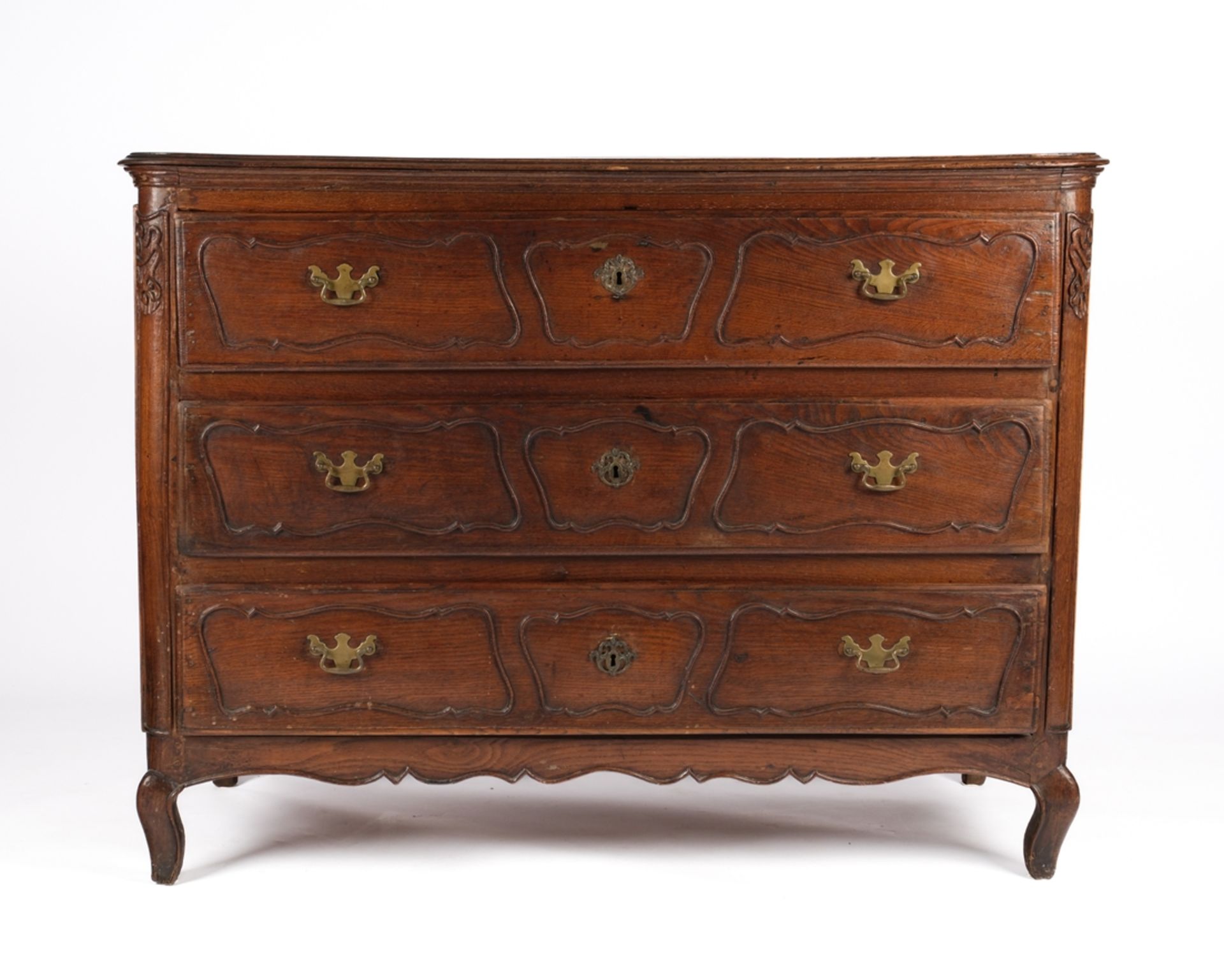 Lothringer Kommode, Frankreich, letztes Viertel 18. Jh., Eiche, dreischübiger Korpus mit gerundeten