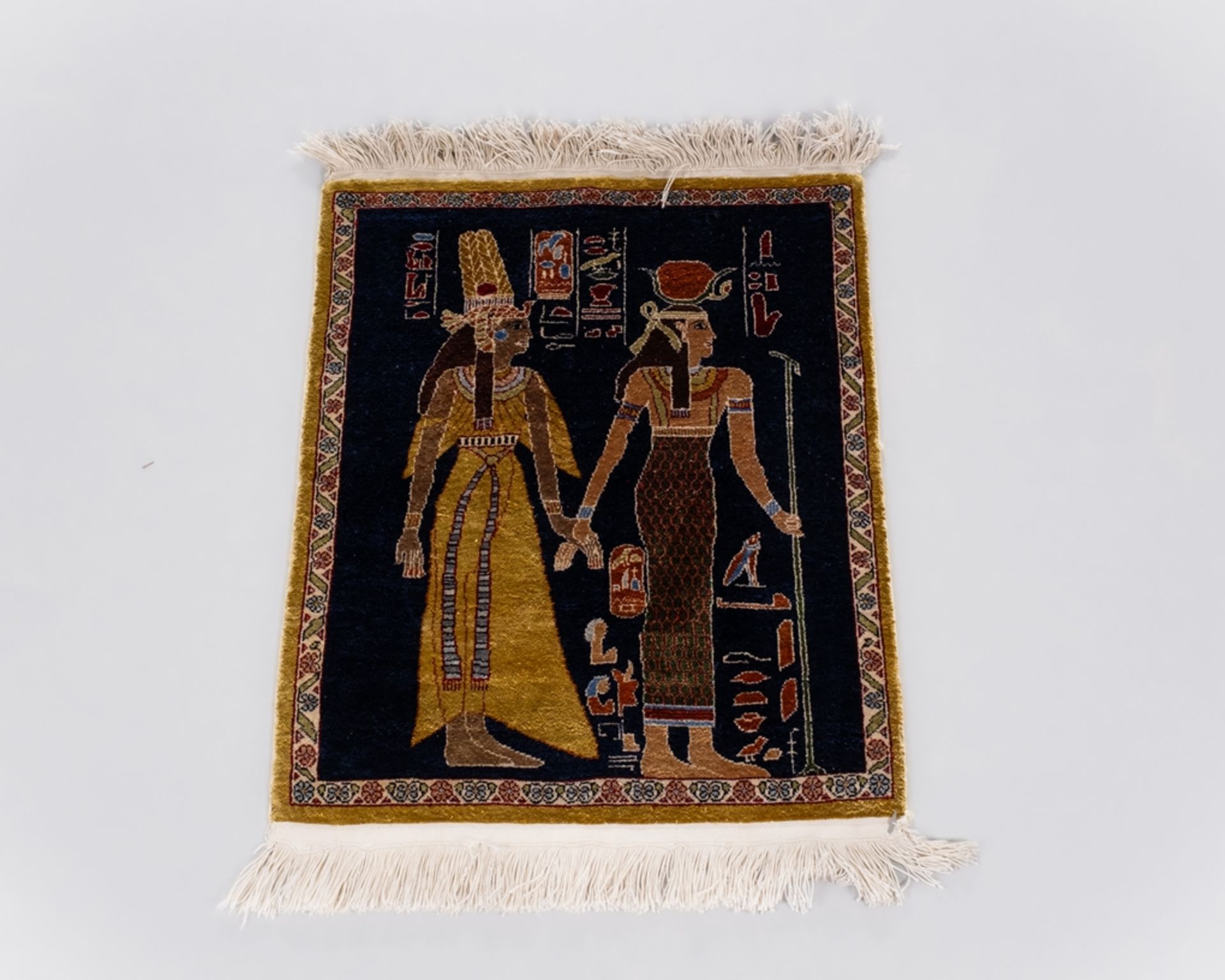 Seiden-Ghom, auf Seide, Iran, alt, sehr feine Knüpfung, ca. 0.58 x 0.48 m