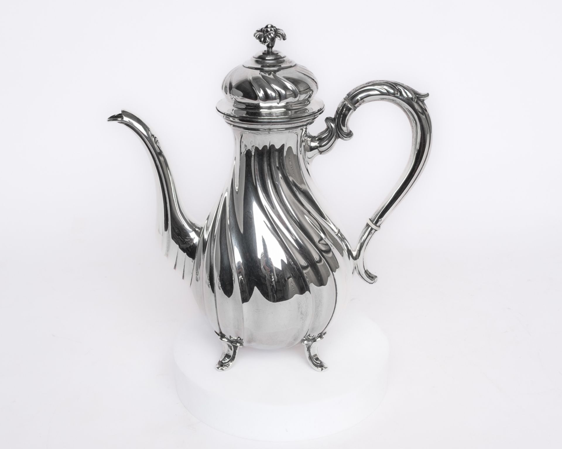 Kaffeekanne, Sahnegießer, Zuckerdose, Silber 830, Wilkens, teils innen vergoldet, gebauchte Gefäße  - Bild 4 aus 4