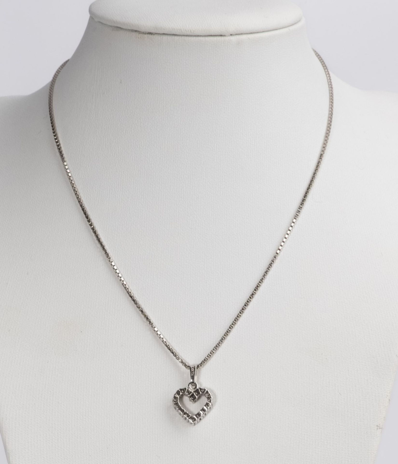 Herzanhänger an Venezianerkette, 14kt Weißgold, 16 kleine Diamanten, ca. 5.5 g, ca. 38 cm lang - Bild 2 aus 2