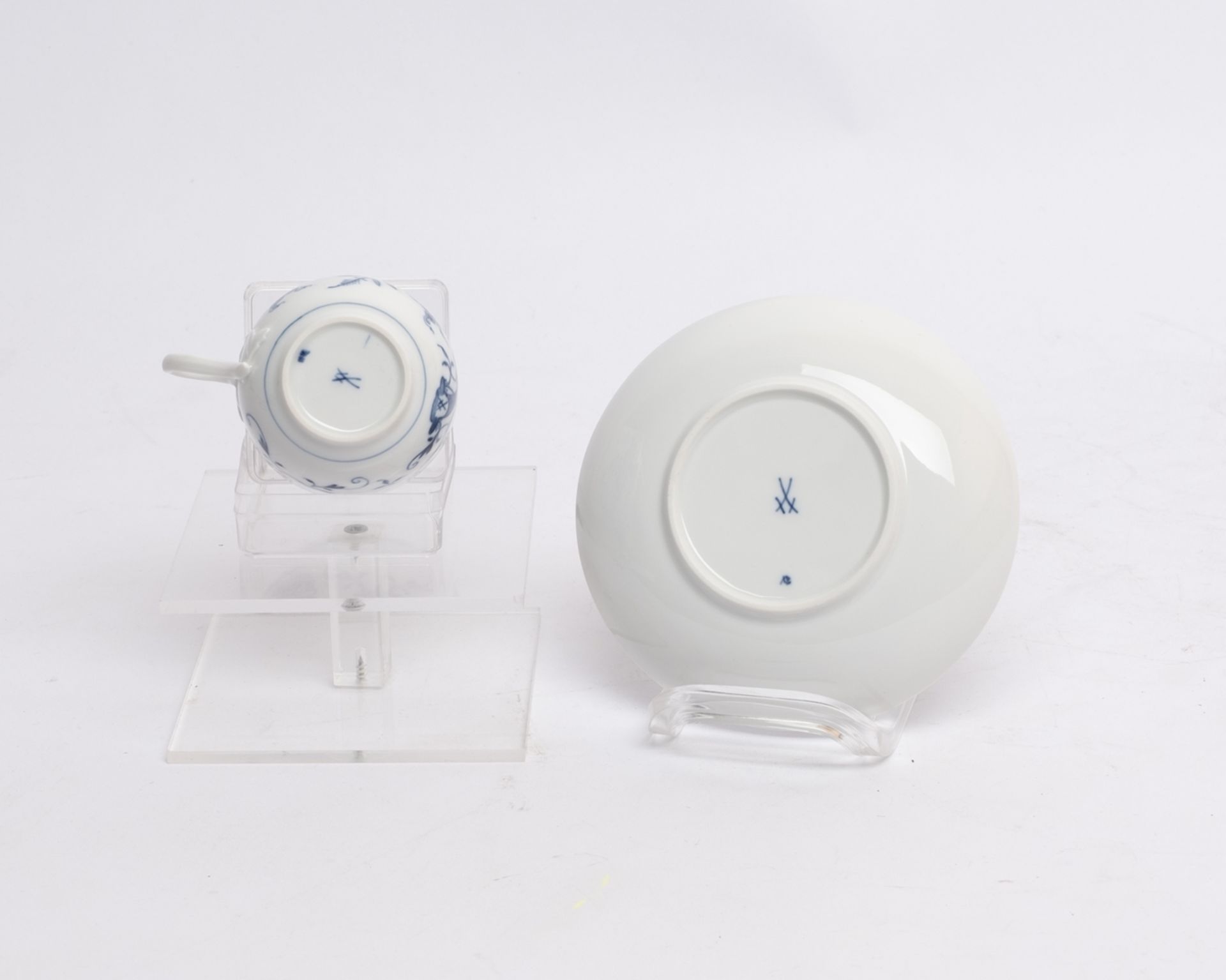 Konvolut 6 Mokkatassen mit Untertassen, Meissen, Schwertermarke, 19./20. Jh., 1./2. Wahl, verschied - Bild 4 aus 13