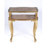 Barockes Tischchen, 18. Jh. oder 19. Jh., allseits geschweifter Korpus mit zwei Etagen, über Kreide