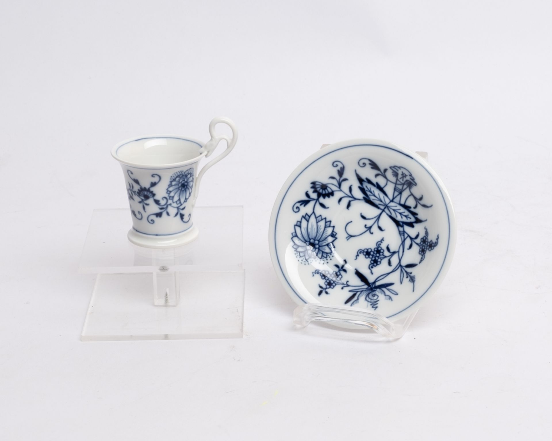 Konvolut 6 Mokkatassen mit Untertassen, Meissen, Schwertermarke, 19./20. Jh., 1./2. Wahl, verschied - Bild 5 aus 13