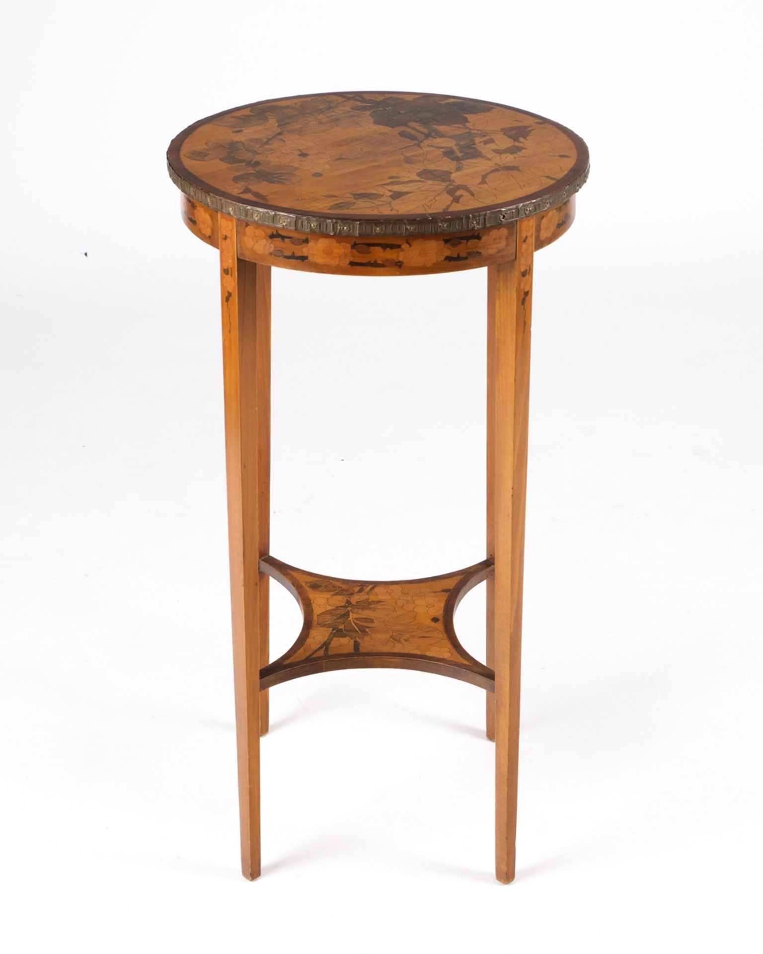 Runder Beistelltisch, Jugendstil, 1. Viertel 20. Jh., signiert A. Heitz, runde Platte auf vier koni