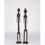 2 Figuren, weiblich, Mumuye, Burkina Faso, Afrika, Holz, geschnitzt, dunkle Patina, stellenweise gl